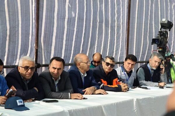 ببینید| حضورمدیر کل راه و شهرسازی شرق استان سمنان(شاهرود) در
مانور تمام‌عیار مدیریت مخاطرات طبیعی (با محوریت زلزله) استان
سمنان