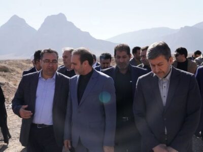 ببینید | رصد میدانی پیشرفت پروژه‌های نهضت ملی مسکن و اراضی
شهرستان شهرضا توسط معاون مسکن و ساختمان وزیر راه و شهرسازی