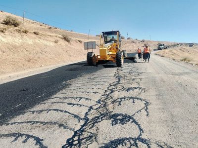 ببینید| عملیات بهسازی و روکش آسفالت محور کشکمیر شهرستان سنقر
و کلیایی استان کرمانشاه