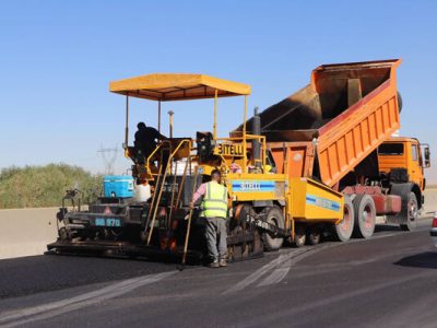 ببینید| عملیات بهسازی و روکش آسفالت چهارزبر به کوزران به طول
۱۲.۷ کیلومتر استان کرمانشاه