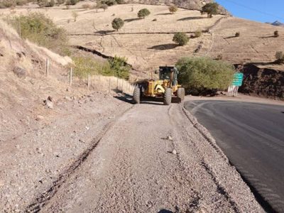 ببینید | عملیات تیغه زنی و تسطیح شانه در محور پاوه به نودشه
استان کرمانشاه