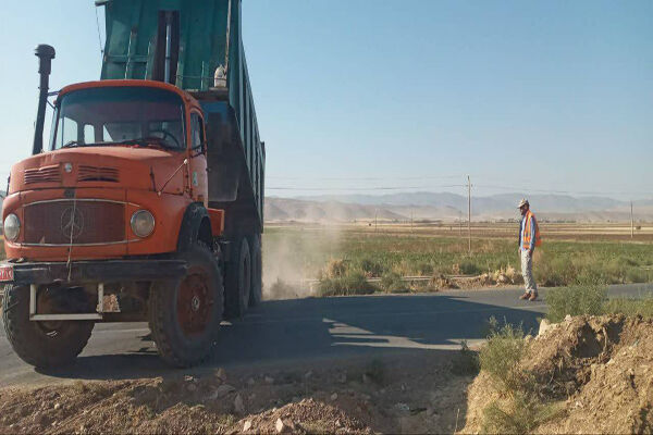 ببینید| عملیات شانه سازی و رفع قوس و ایمن کردن راه روستایی
شیان_استان کرمانشاه