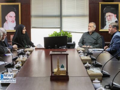 ببینید | نشست سه ساعته رییس جمهور با وزیر راه و شهرسازی و
معاونان در ساختمان شهید دادمان