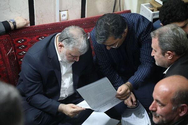 ببینید|سفر مدیرکل راه و شهرسازی و استاندار تهران به کن،
سولقان و دیدار چهره به چهره با مردم