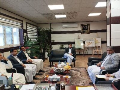 بررسی پروژه‌های راه و مسکن در نشست نماینده مردم حوزه
انتخابیه سراوان و مدیرکل راه و شهرسازی سیستان و بلوچستان