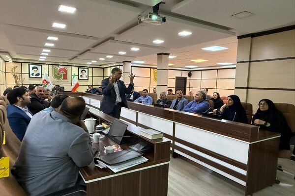 برگزاری دوره آموزشی مدیریتی« آشنایی با قانون مناقصات» در
اداره کل راهداری خوزستان