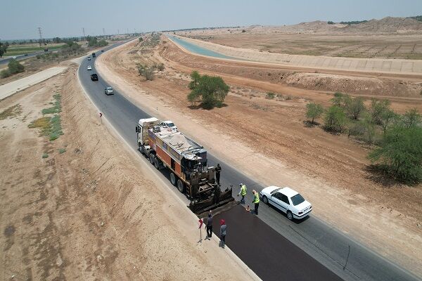 بهسازی و روکش آسفالت ۴۰۰ کیلومتر از راههای شریانی خوزستان
در ۸ ماه نخست سال