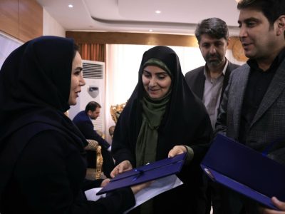 تجلیل وزیر راه و شهرسازی از فرزند شهید و همسر کارمند فقید
راهداری در سفر به کردستان