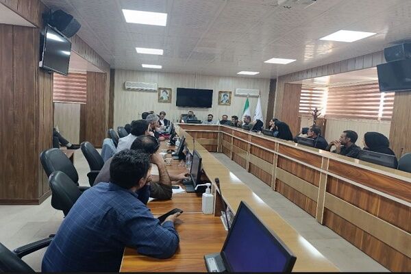 تصمیم‌گیری نهایی درباره تحویل واحدهای پروژه ۱۶۸ واحدی ستاد
اجرایی فرمان حضرت امام(ره) زاهدان