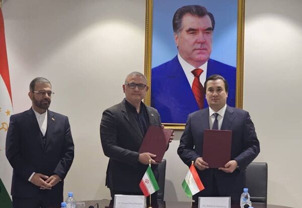 توسعه همکاری‌های هوانوردی ایران و تاجیکستان با امضای
تفاهم‌نامه همکاری مشترک