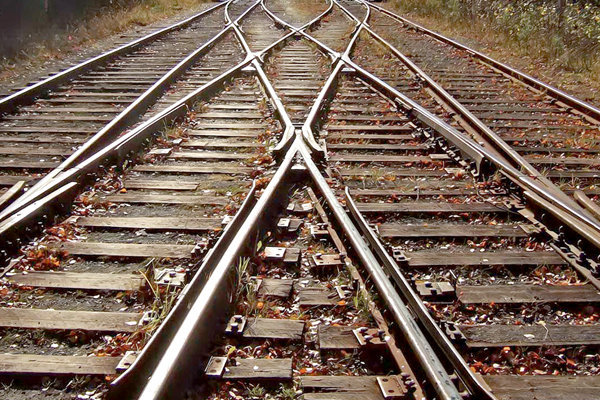 حمل اولین محموله فولاد سفیددشت به افغانستان