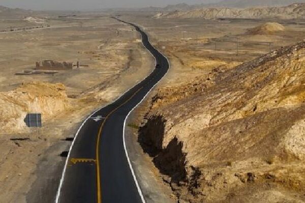 خطکشی ۴۵۰۰ کیلومتر از محورهای مواصلاتی سیستان و
بلوچستان