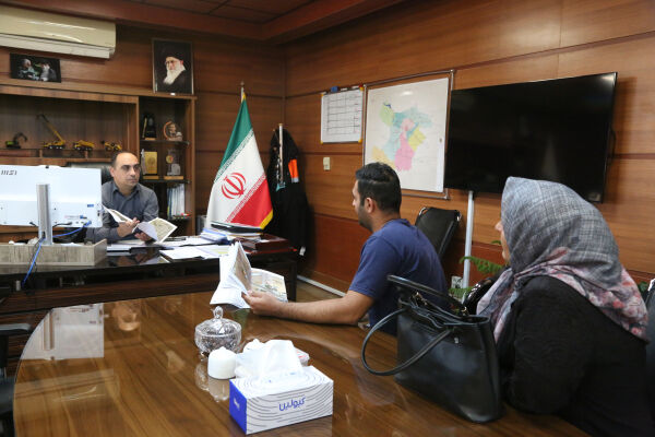 دیدار چهره‌به‌چهره مدیرکل راهداری و حمل‌ونقل جاده‌ای استان
قزوین با مردم