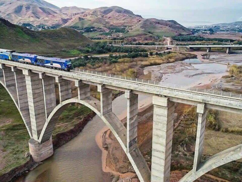 رشد ۵۰ درصدی صادرات کالا از راه‌آهن شمال۲