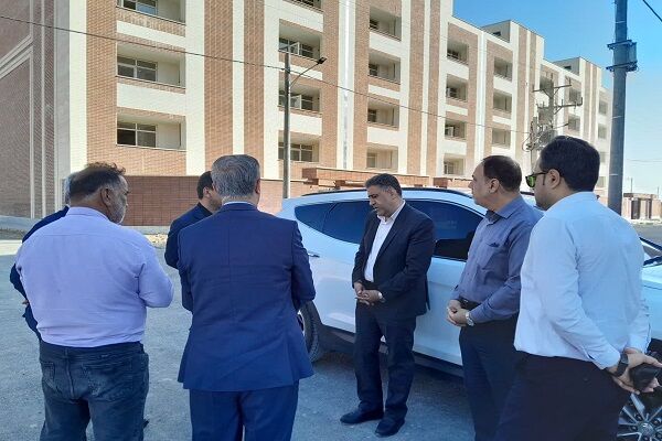 رصد میدانی مدیرکل راه و شهرسازی خوزستان از پروژه نهضت ملی
مسکن اکباتان اهواز