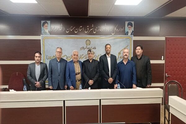 رفع موانع اراضی ارتش در محدوده شهری شاهرود با همکاری
اداره‌کل راه و شهرسازی کلید خورد