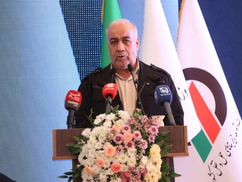 طول بزرگراه‌های در حال احداث کشور به ۷۸۰۰ کیلومتر رسید/بیش
از ۱۶ هزار و ۵۰۰ میلیارد تومان اعتبار برای پروژه‌های راه، بزرگراه و
راه‌آهن کردستان