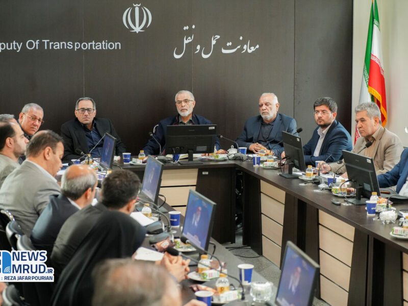 قدردانی رییس ستاد مرکزی اربعین از تلاشهای وزیر راه و
شهرسازی در تسهیل سفر زائران