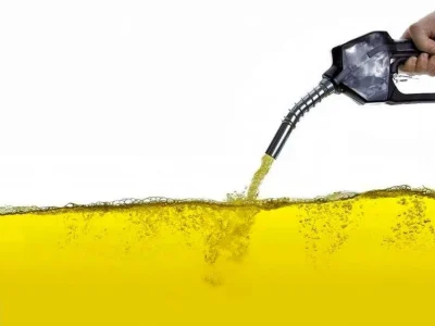 مجلس آب پاکی را روی دست مردم ریخت ؛ تکلیف بنزین روشن شد