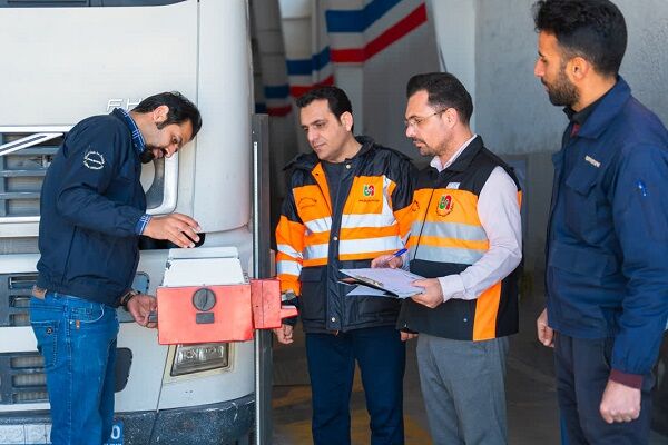 معاینه فنی بیش از ۲۰۷۰۰ دستگاه ناوگان سنگین در خراسان
جنوبی