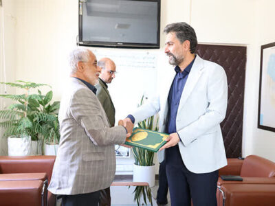 نماینده جیرفت و عنبرآباد از عملکرد مدیرکل راه و شهرسازی جنوب
کرمان تقدیر کرد