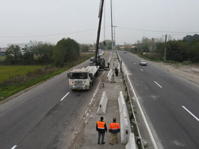 ویدئو |اجرای عملیات نصب نیوجرسی مفصلی در محور رشت -انزلی
(محدوده خمام)