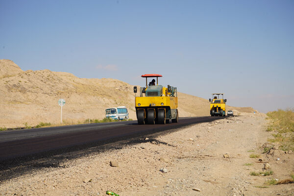 ۳۵ کیلومتر از بزرگراه اردبیل – سرچم زیر بار ترافیک
می‌رود