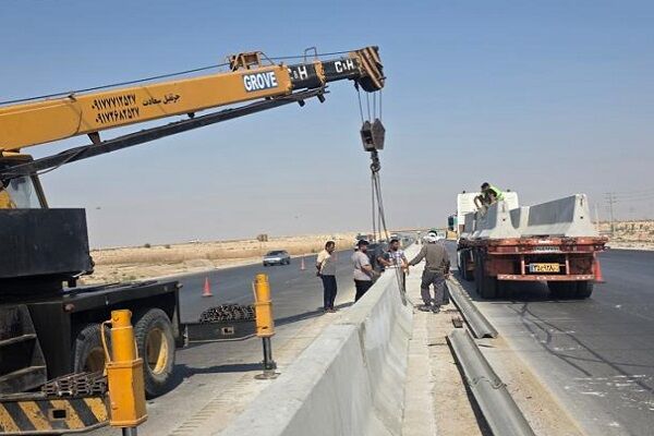 ۴۰۰ کیلومتر تعمیر و نصب گاردریل در محورهای استان
بوشهر
