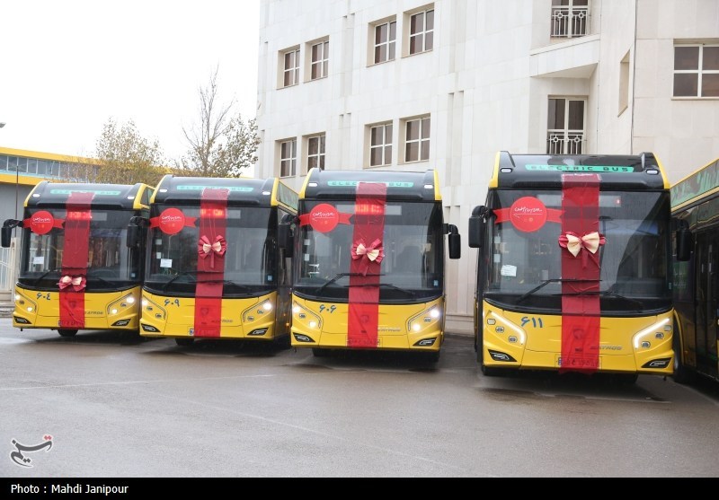 ۳۵ دستگاه اتوبوس دوکابین به بندر شهید رجایی رسید