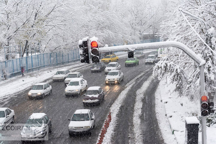 آلودگی هوای تهران از چهارشنبه؛ برف و باران می‌بارد