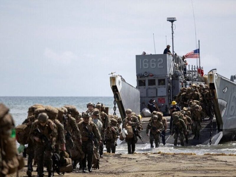 آماده باش ارتش ونزوئلا برای مقابله با تهدیدات نظامی آمریکا/پای نفت ونزوئلا در میان است؟