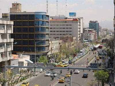 اخبار تهران|آمادگی شهرداری برای ساماندهی دستفروشان کتاب در خیابان انقلاب/افتتاح یک ایستگاه مترو بزودی