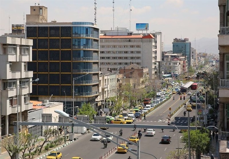 اخبار تهران|آمادگی شهرداری برای ساماندهی دستفروشان کتاب در خیابان انقلاب/افتتاح یک ایستگاه مترو بزودی