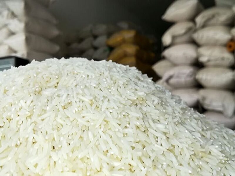 افت قیمت برنج هندی در بازار / برنج ایرانی ارزان می‌شود؟