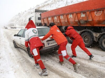 امدادرسانی هلالاحمر به بیش از ۶ هزار نفر در برف و سیلاب/ اسکان اضطراری هزار حادثهدیدگان