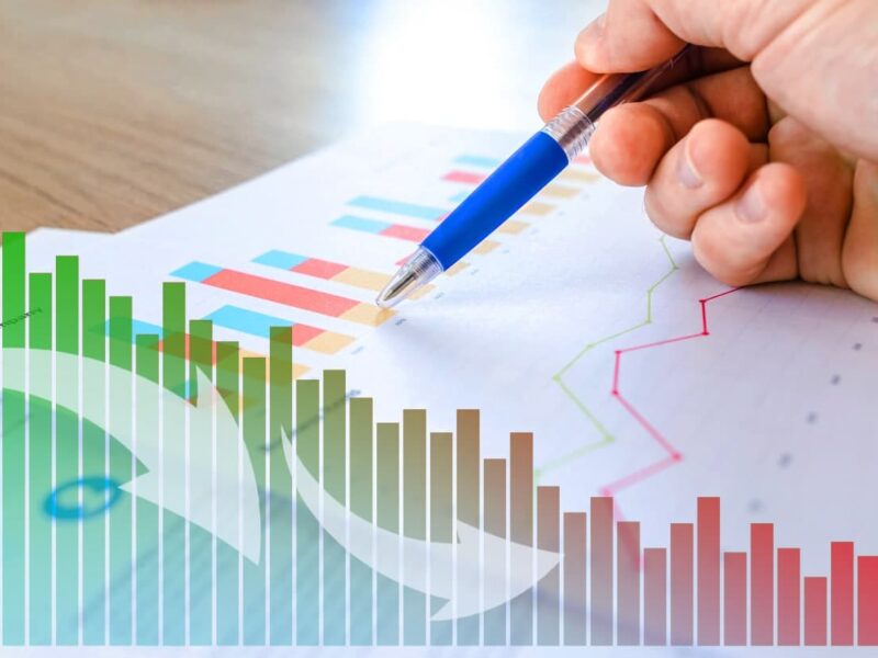 اولین کندل مثبت شاخص کل بعد از ۸ روز معاملاتی / گزارش‌های ۳ ماهه به داد بازار سهام می‌رسد؟