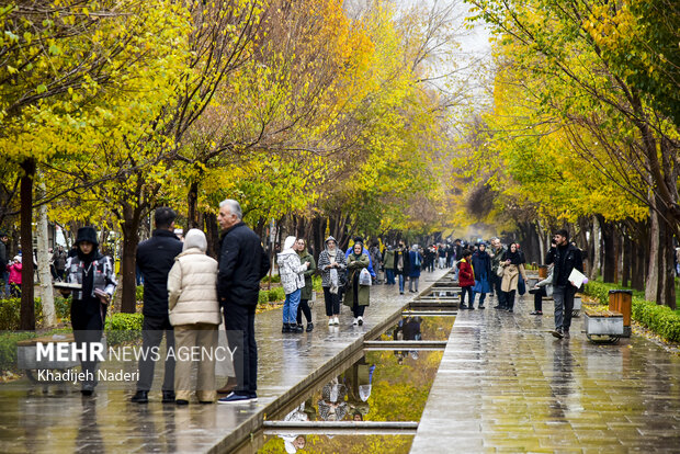 باران غبارآلودگی را از چهره اصفهان شست؛ بازگشت طراوت به آسمان شهر