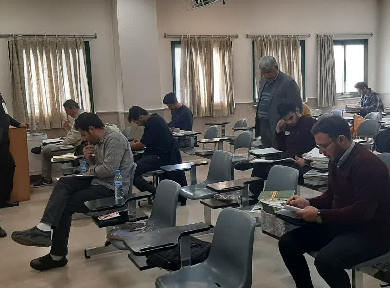 بازدید مدیرکل راه و شهرسازی و رئیس سازمان نظام مهندسی
ساختمان استان زنجان از روند برگزاری آزمون ورود به حرفه
ساختمان