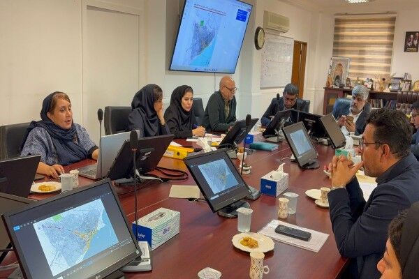 بازدید میدانی و بررسی روند پیشرفت طرح «طراحی محور ساحلی تا
برکه دریا دولت» در بندر کنگ