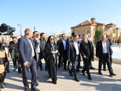 بازدید وزیر راه و شهرسازی از بزرگترین پروژه بازآفرینی کشور
در سبزه میدان زنجان 