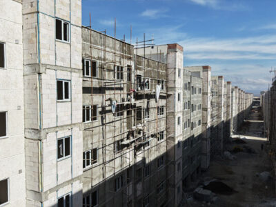 ببینید | آخرین وضعیت احداث پروژه ۸۲۰ واحدی قطعه یک شهدای
طلاییه در شهرک سردار شهید سلیمانی اردبیل