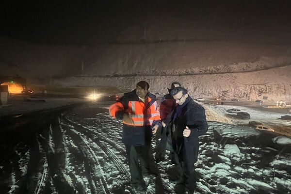 ببینید| بازدید مدیر کل راهداری و حمل ونقل جاده ای استان
البرز از محور – کرج کندوان همزمان با آغاز بارش برف و باران