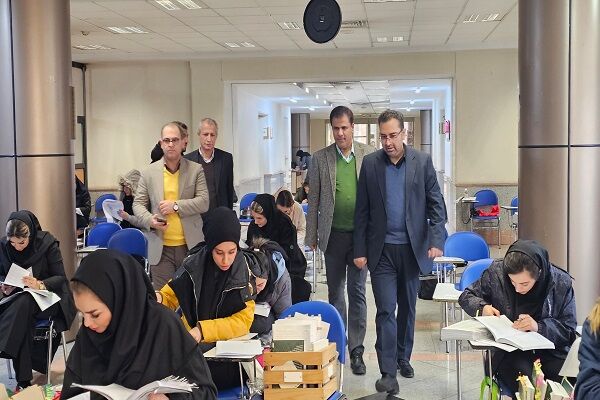ببینید| بازدید معاون مسکن و ساختمان وزیر راه و شهرسازی از
آزمون صلاحیت های حرفه ای مهندسان در دانشگاه علم و صنعت