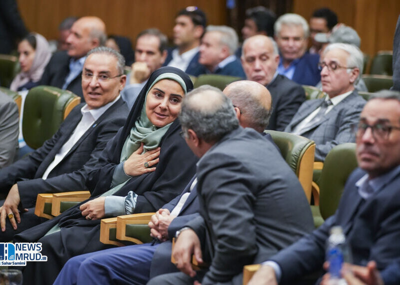 ببینید| دومین همایش حمل و نقل و توسعه اقتصادی با حضور وزیر
راه و شهرسازی