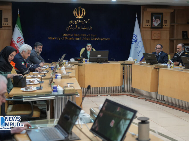 ببینید| نشست ایمنی تردد در سفرهای زمستانی با حضور وزیر راه و
شهرسازی
