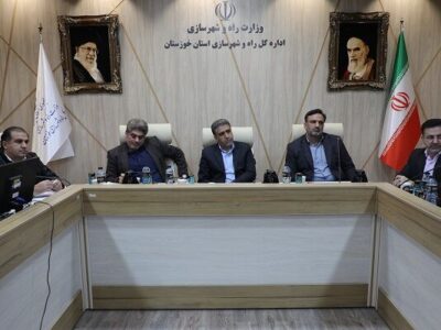 ببینید| نشست شورای هماهنگی روابط عمومی های وزارت راه و
شهرسازی در خوزستان و آیین تجلیل از برترین ها