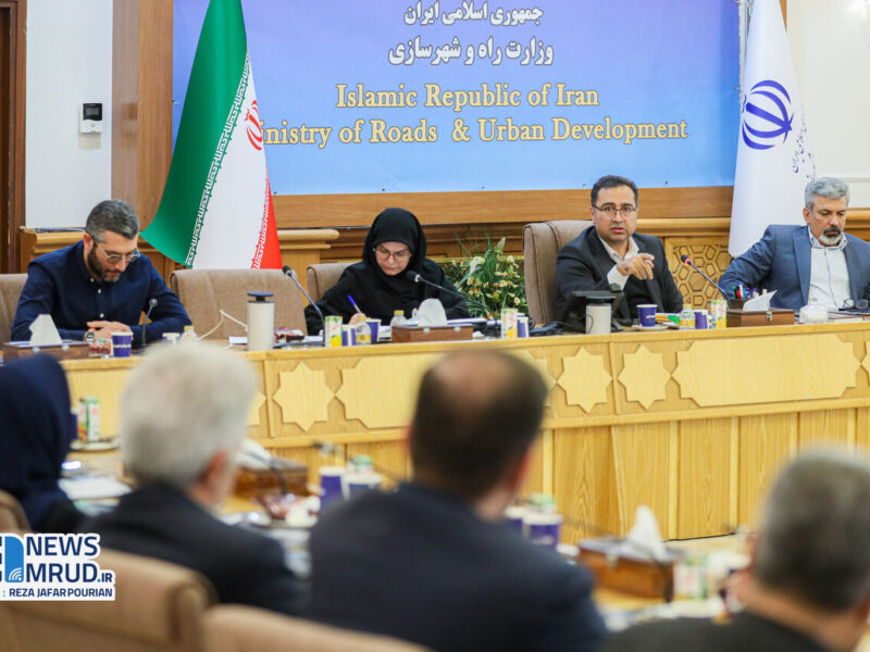 ببینید | نشست هم اندیشی بخش مسکن به میزبانی معاونت مسکن و
ساختمان