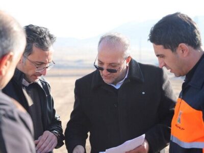 ببینید| کلنگ‌زنی پروژه مجتمع رفاهی بادپا در محور خوی–ماکو
همزمان با هفته حمل‌ونقل، رانندگی و راهداری