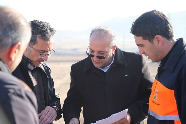 ببینید| کلنگ‌زنی پروژه مجتمع رفاهی بادپا در محور خوی–ماکو
همزمان با هفته حمل‌ونقل، رانندگی و راهداری