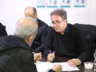 ببینید | گفتوگوی چهرهبهچهره مدیرکل راه و شهرسازی استان
البرز با مردم در محل میز خدمت